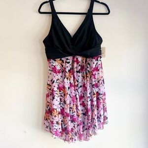 Bloomchic swim dress floral and black size 14-16 new with tags